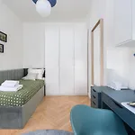 Marszalkowska Metro Politechnika By P&o Serviced Apartment Warsaw