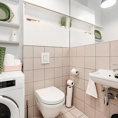 Marszalkowska Metro Politechnika By P&o Serviced Apartment