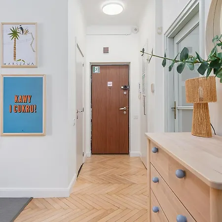 アパート Marszalkowska Metro Politechnika By P&O Serviced Apartments ワルシャワ