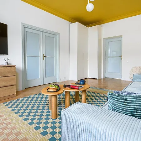 Marszalkowska Metro Politechnika By P&o Serviced