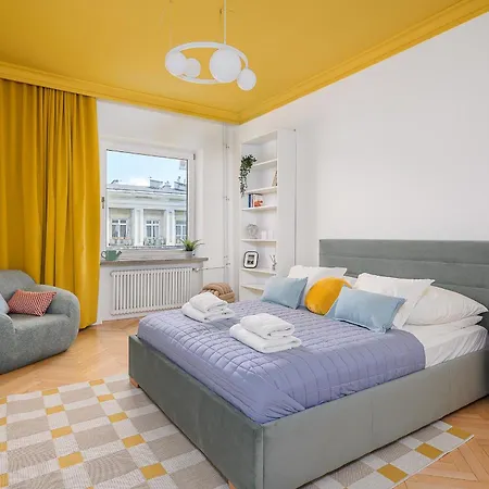 Marszalkowska Metro Politechnika By P&o Serviced