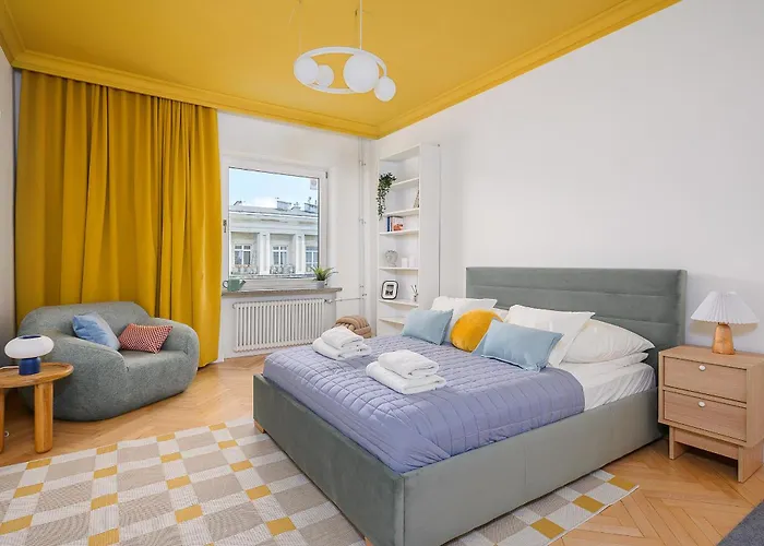 Marszalkowska Metro Politechnika By P&o Serviced